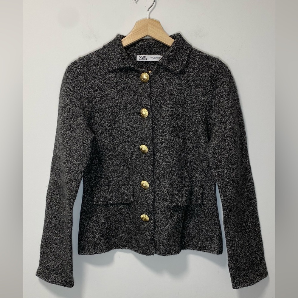 Zara 100% Wool Gray Marl Blazer with Gold Buttons – Size M - Picture 4 of 9